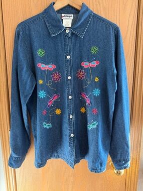 NATIONAL Vintage 90s Embroidered Butterfly & Flower Denim Shirt Women’s Size L